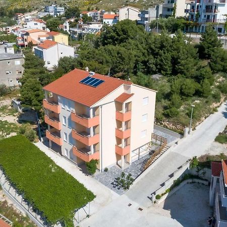 Apartmani "Grgic" أوميس المظهر الخارجي الصورة