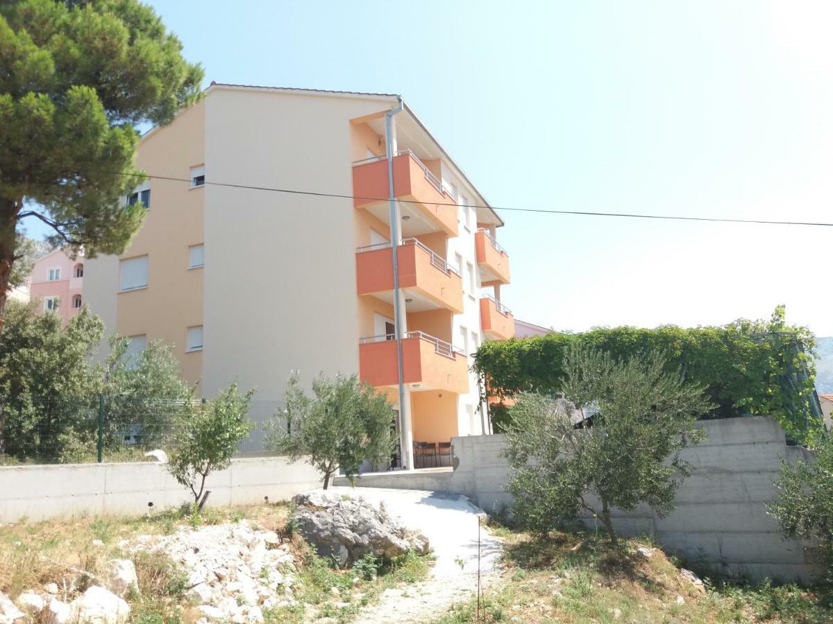 Apartmani "Grgic" أوميس المظهر الخارجي الصورة