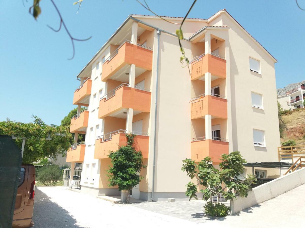 Apartmani "Grgic" أوميس المظهر الخارجي الصورة